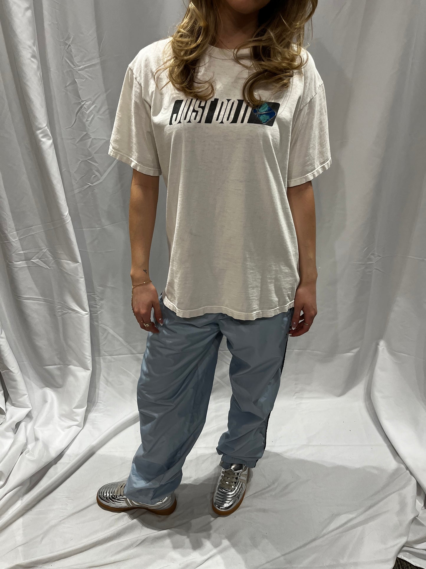 Nike 90's "Just Do It" Graphic Tee