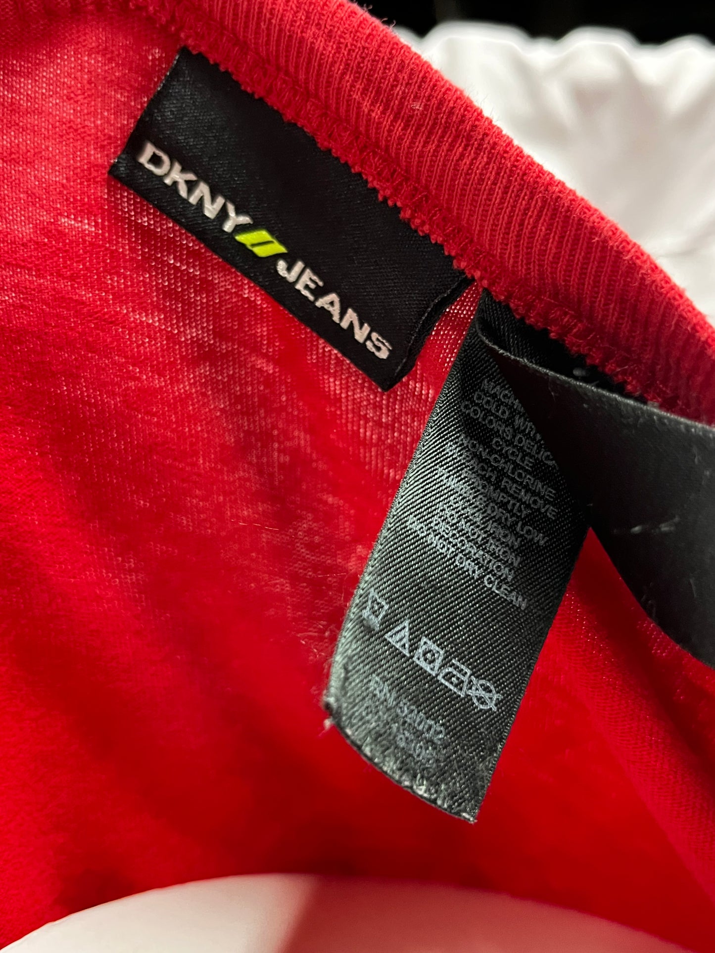 XL - DKNY Y2K Long Sleeve Tee