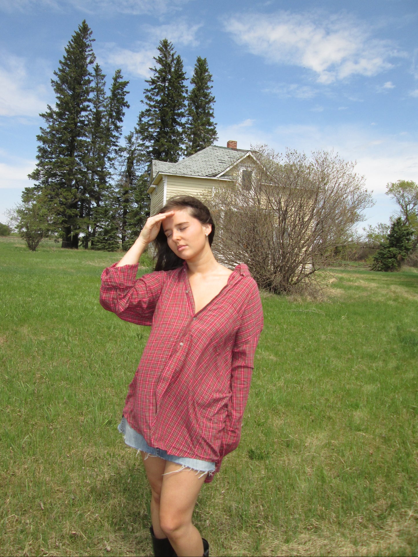 L/XL - Wrangler Riata Red Plaid Button Up