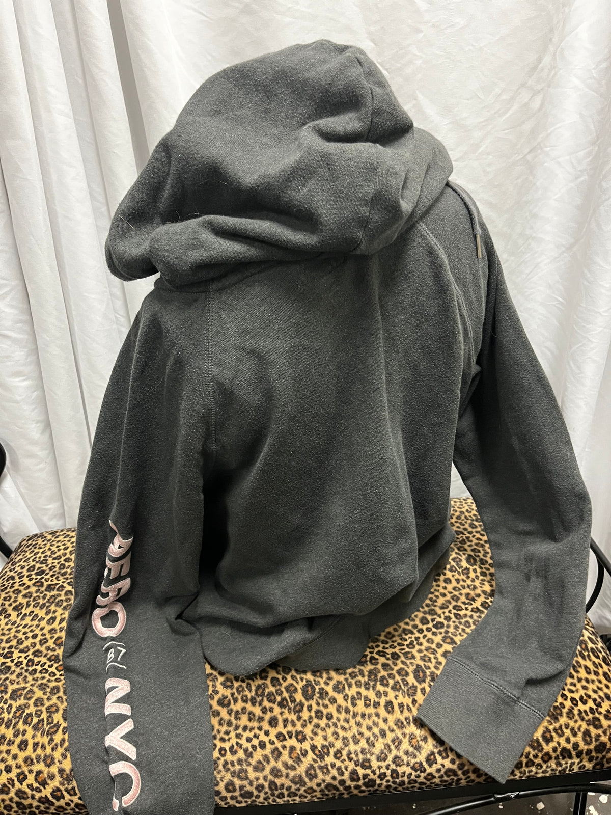 XL - Aeropostale 2010s Grey + Pink Zip Hoodie