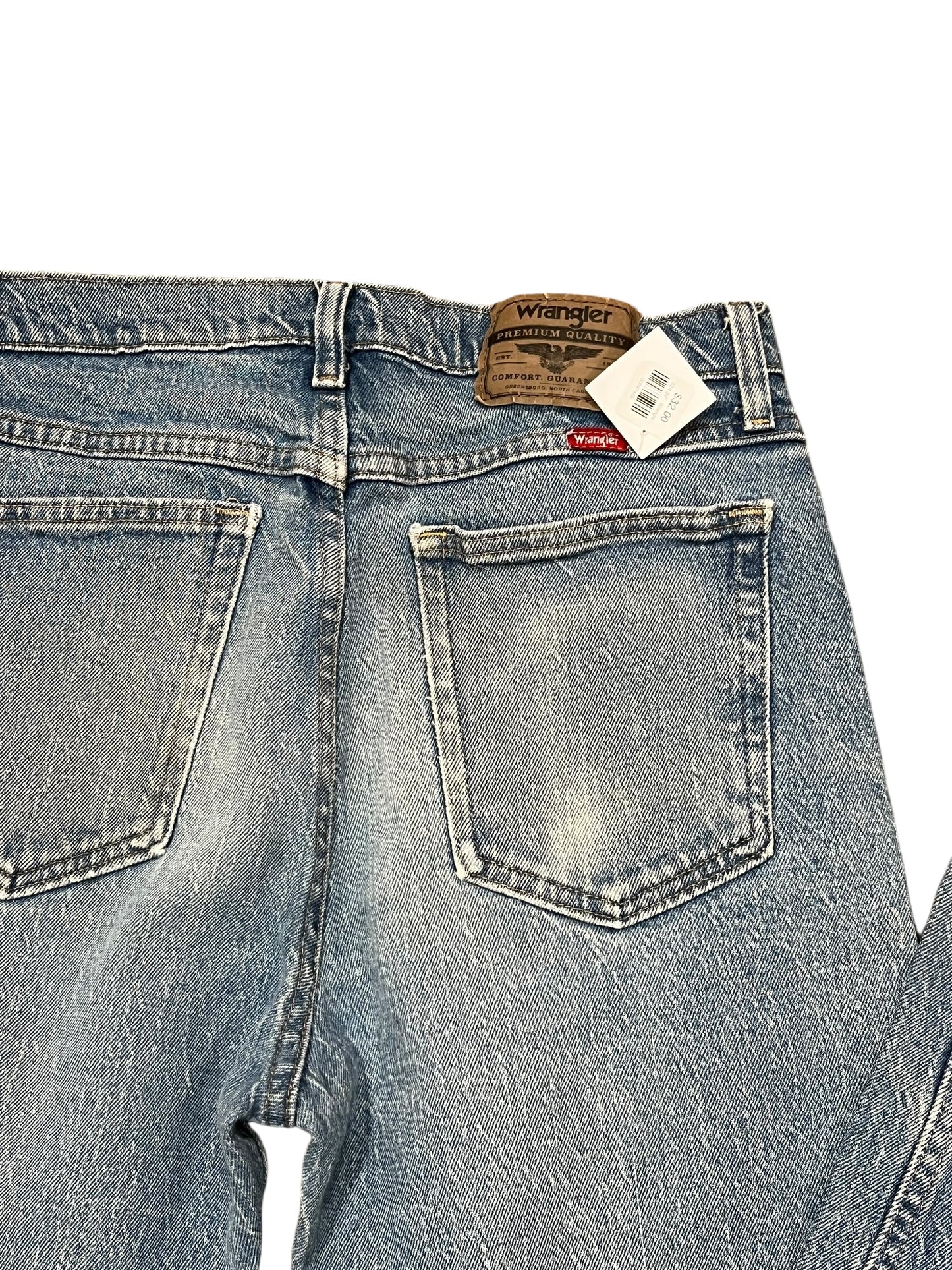 32 x 34" - Wrangler Straight Leg Jeans