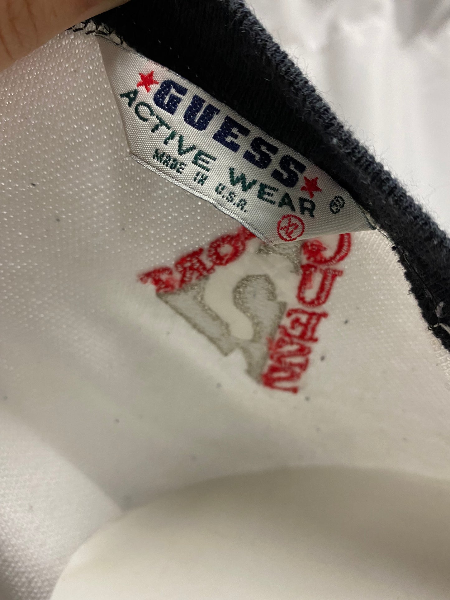 L/XL - Guess Sport 80s Boxy Graphic Tee