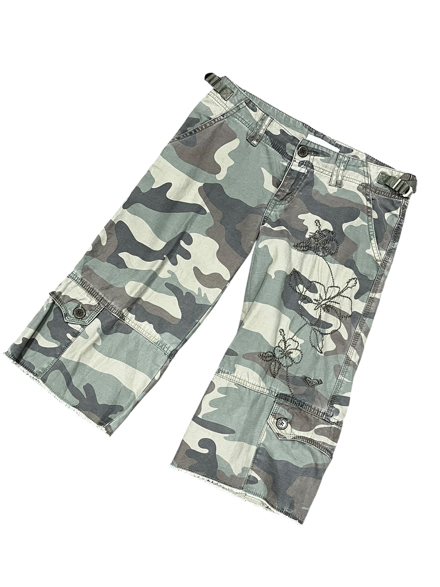 30" - Y2K Roxy Flared Camo Capri Pant
