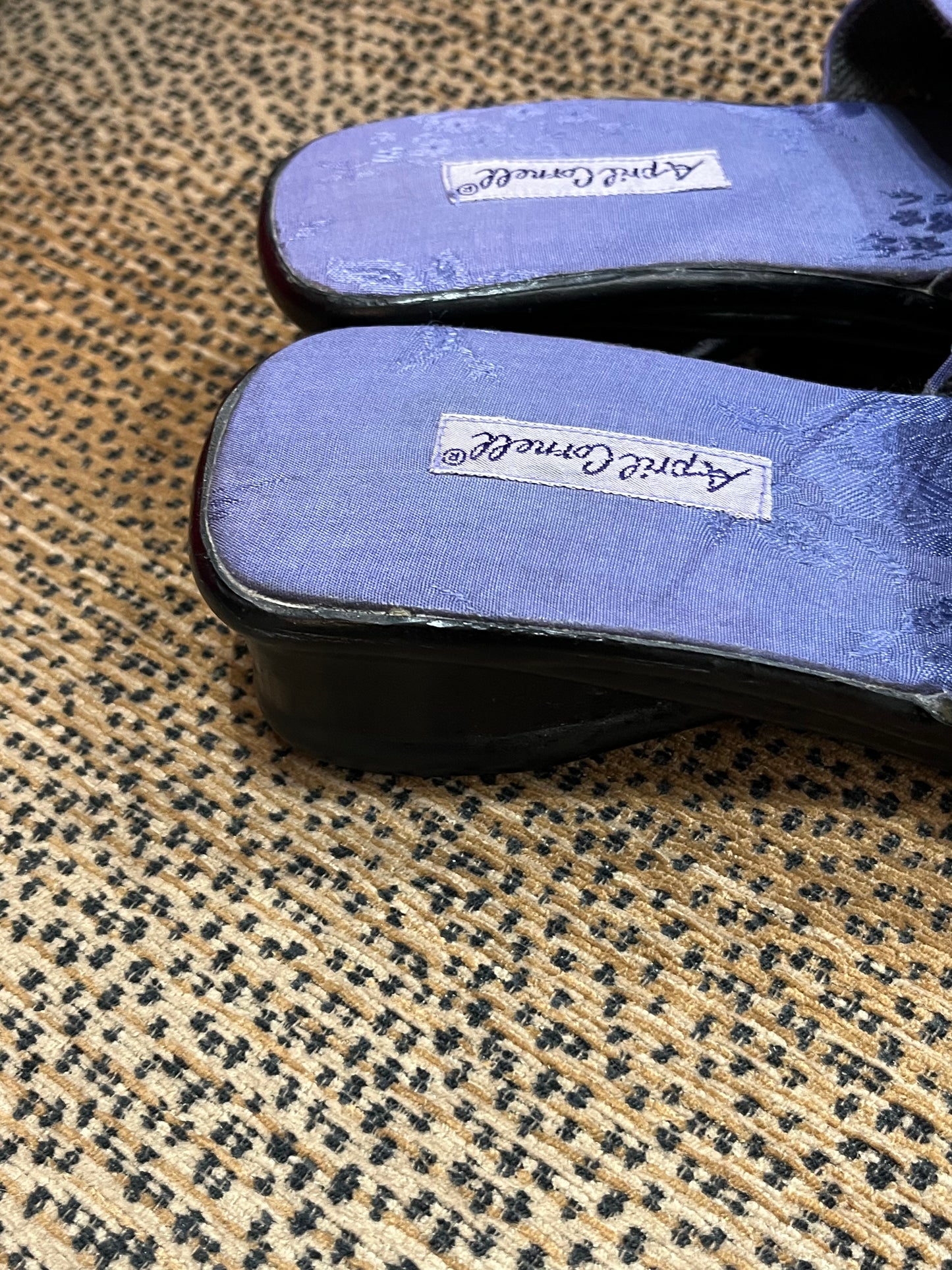 SZ 8.5 - 90s April Cornell Beaded Sandal