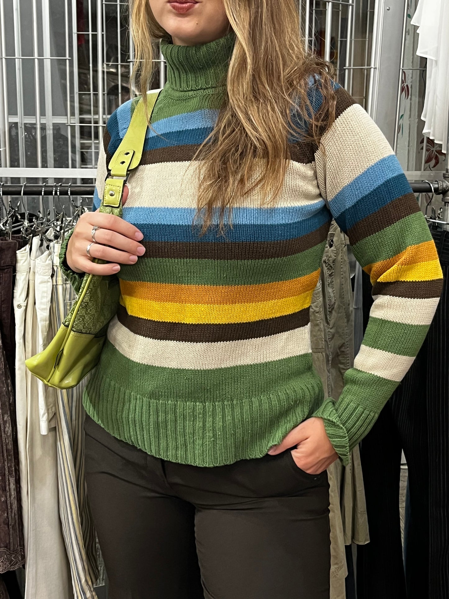 M - Suzy 2000s Striped Knit Turtleneck