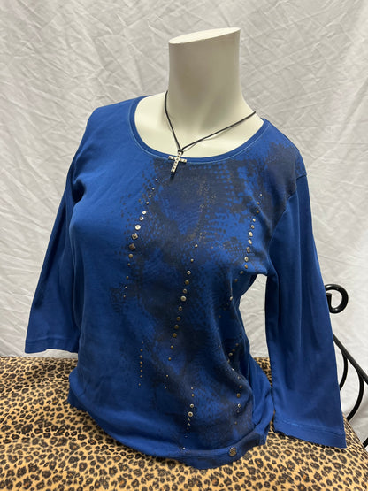 M - Blue Y2K Stud Detail 3/4 Sleeve Top