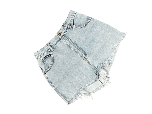 27" - 90s Basics Light Wash Denim Shorts