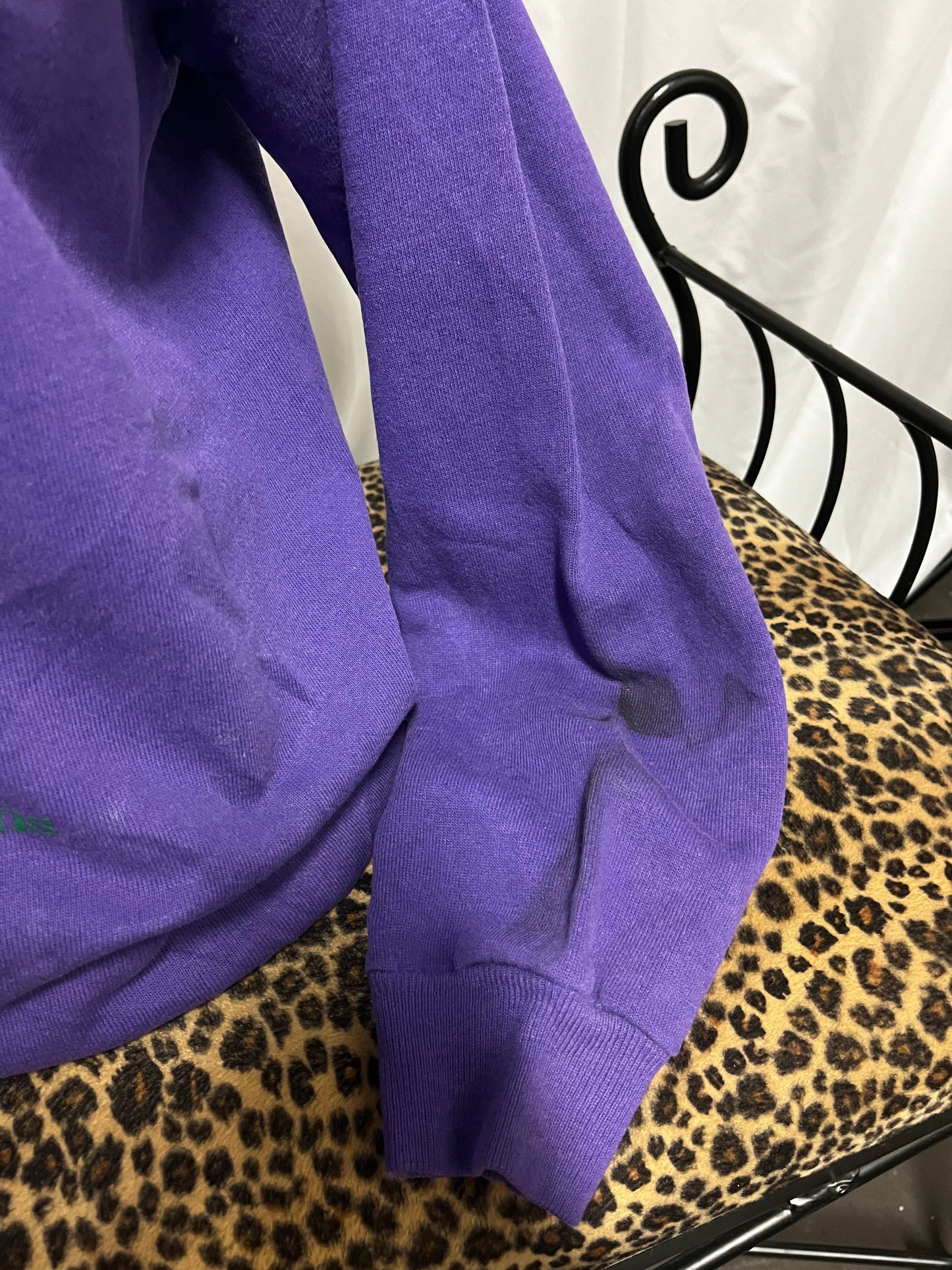 L - Morning Sun 80s Purple Collared Graphic Sweatshirt