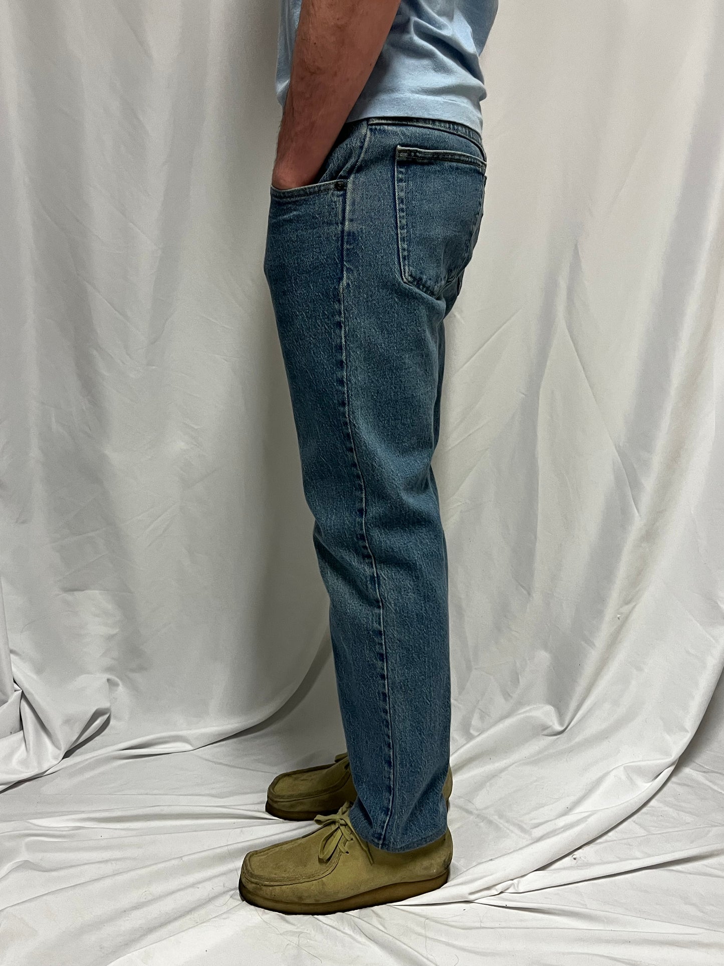 32 x 34" - Wrangler Straight Leg Jeans