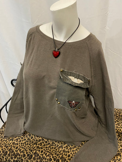 M/L - Army Green 2000s Pocket Long Sleeve