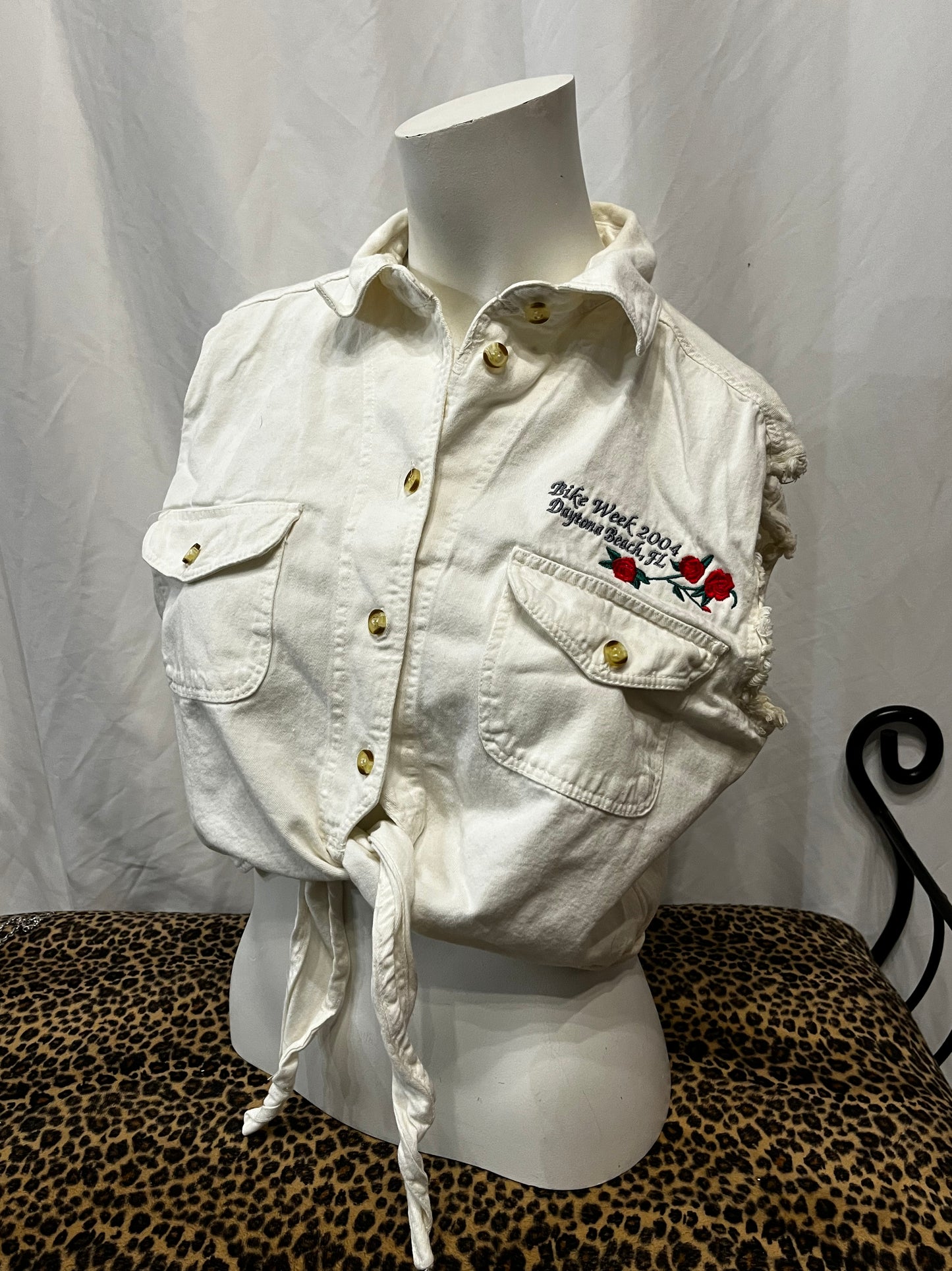S/M - Daytona Beach 2004 Bike Week Tie Cropped Blouse