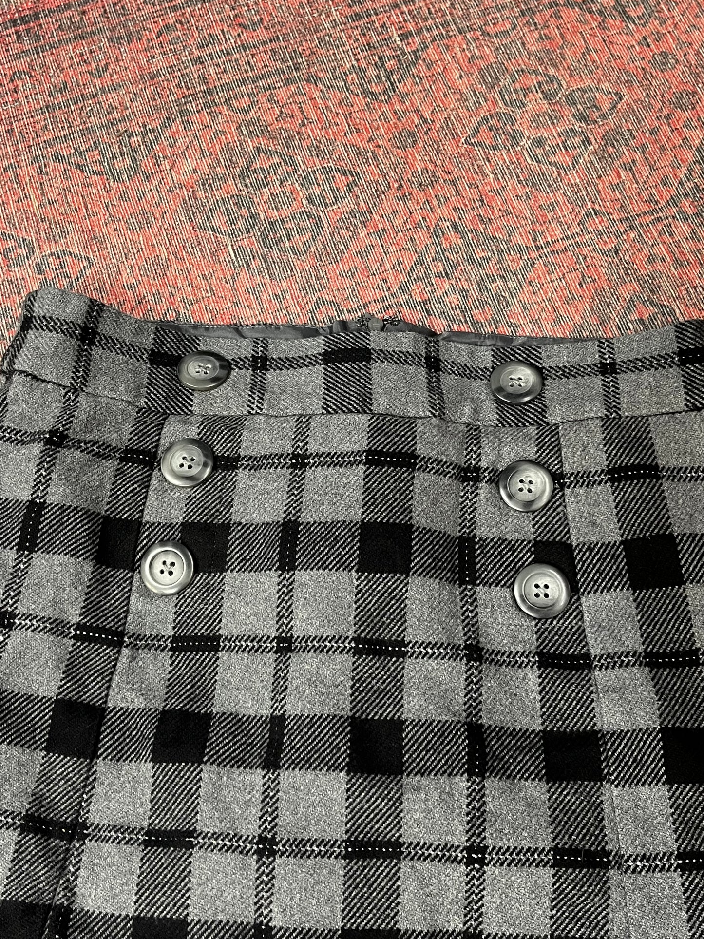 SZ 10 - GAP Plaid Button Twee Mini Skirt