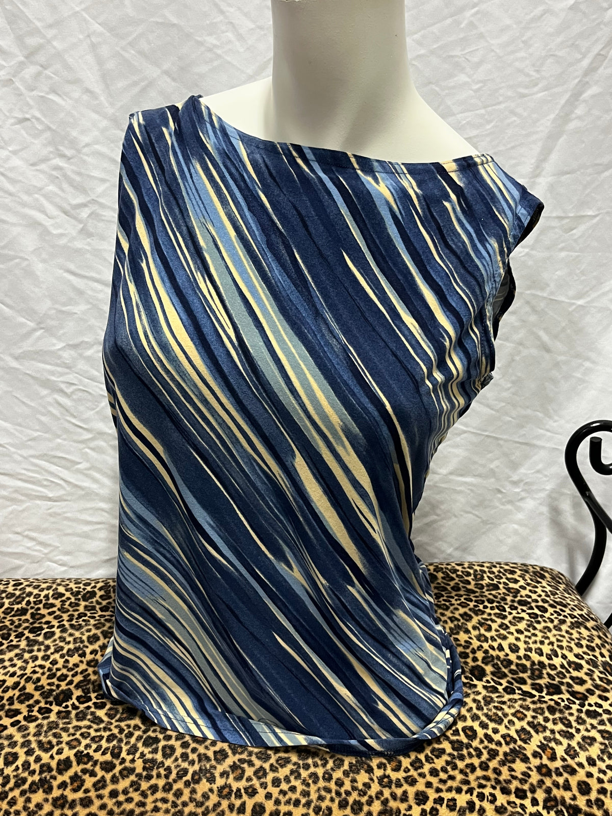 M/L - JKLA 90s Patterned Boat Neck Top