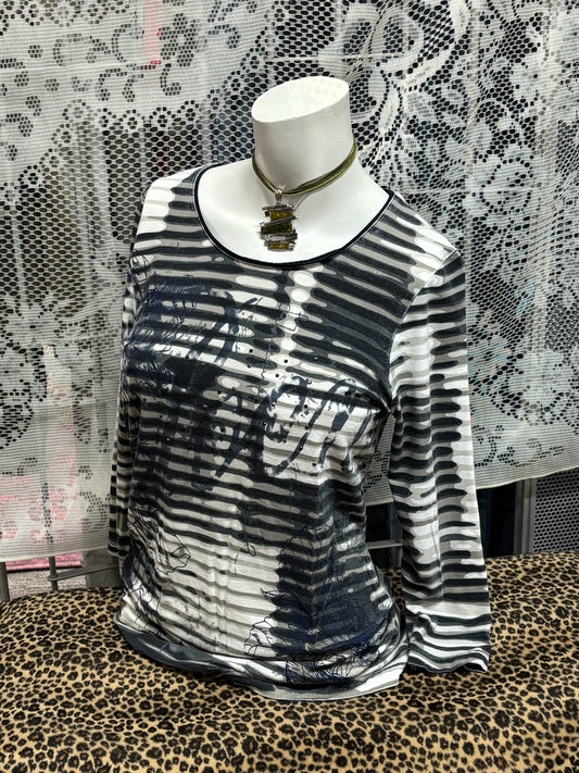 M - Laura Rhinestone Patterned AOP Top