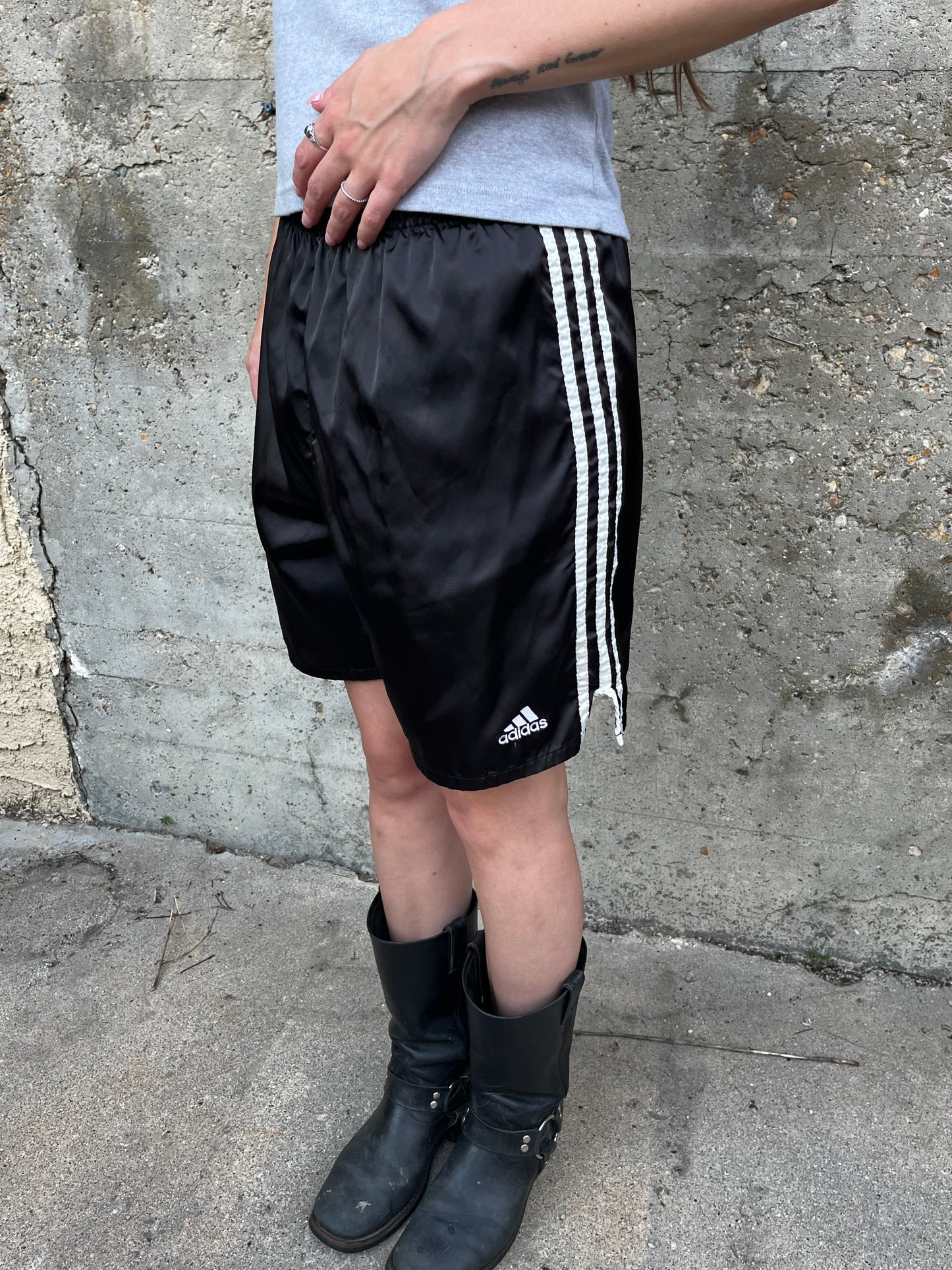 S - Adidas 90s Stitch Logo Athetic Shorts