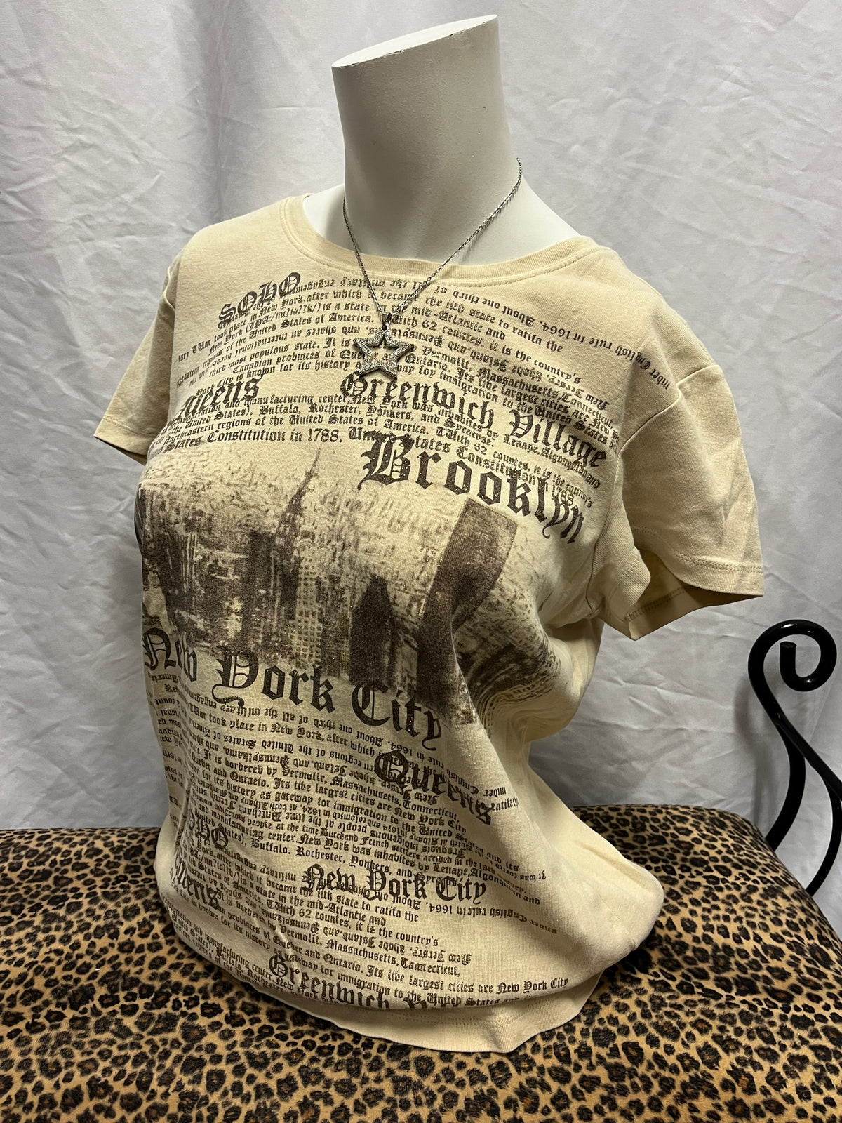 L/XL - New York City Y2K Shimmer Graphic Top