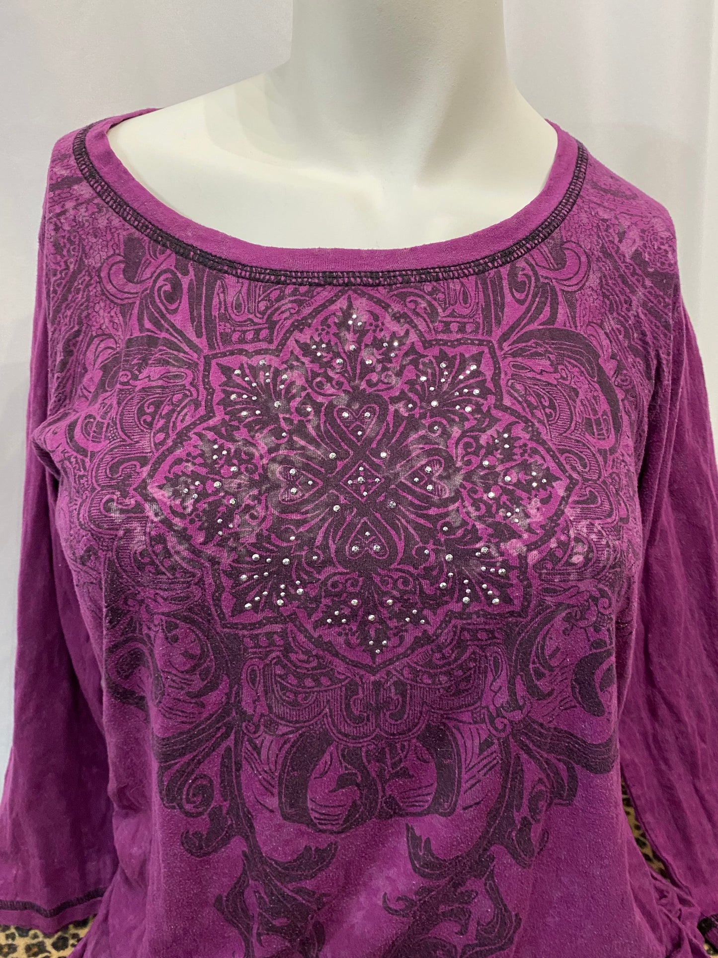 M - Purple Rhinestone Graphic 3/4 Sleeve Top