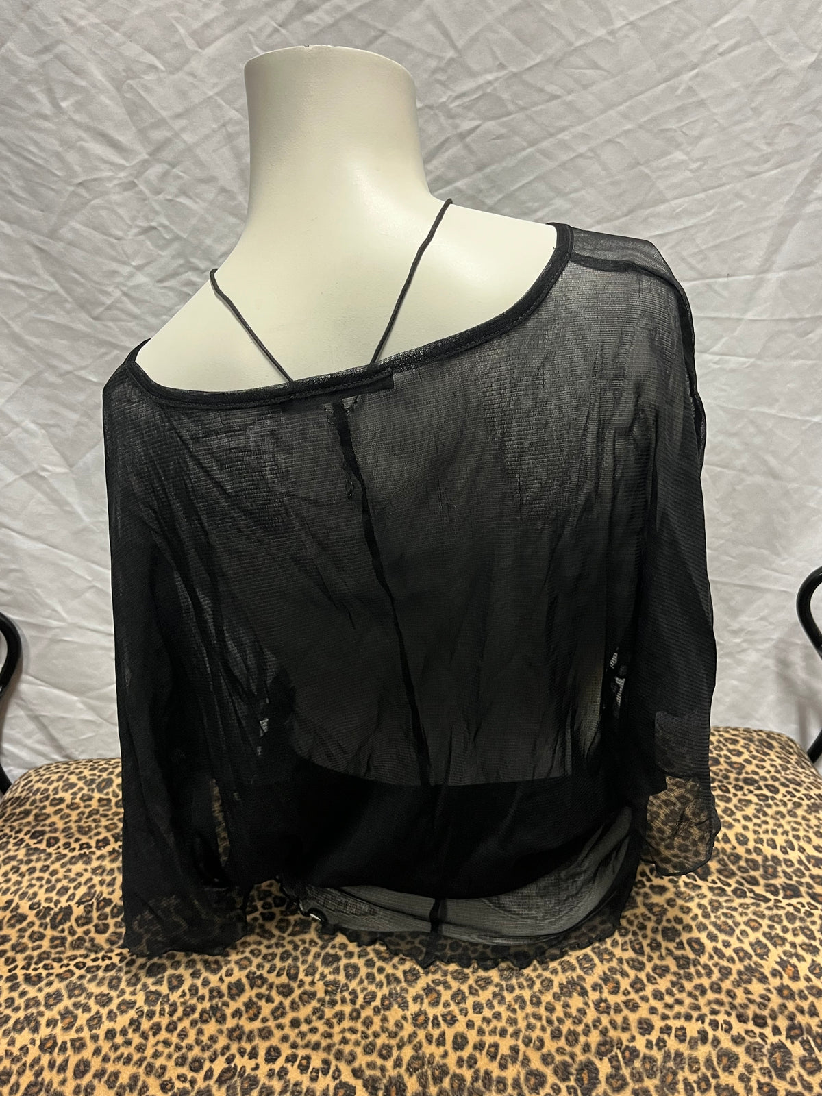 M - Suzy Shier Floral Mesh Blouse