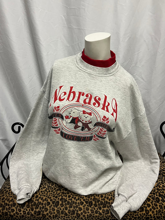 L - Nebraska Teddy Bear 90s College Sweatshirt
