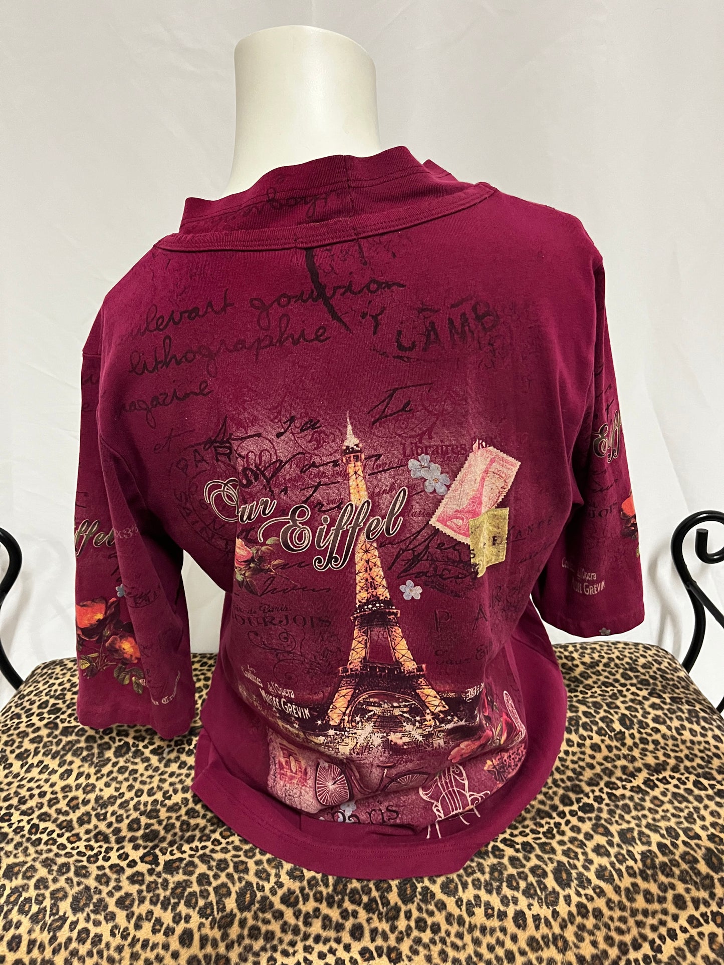XL - Tour Eiffel Graphic Top
