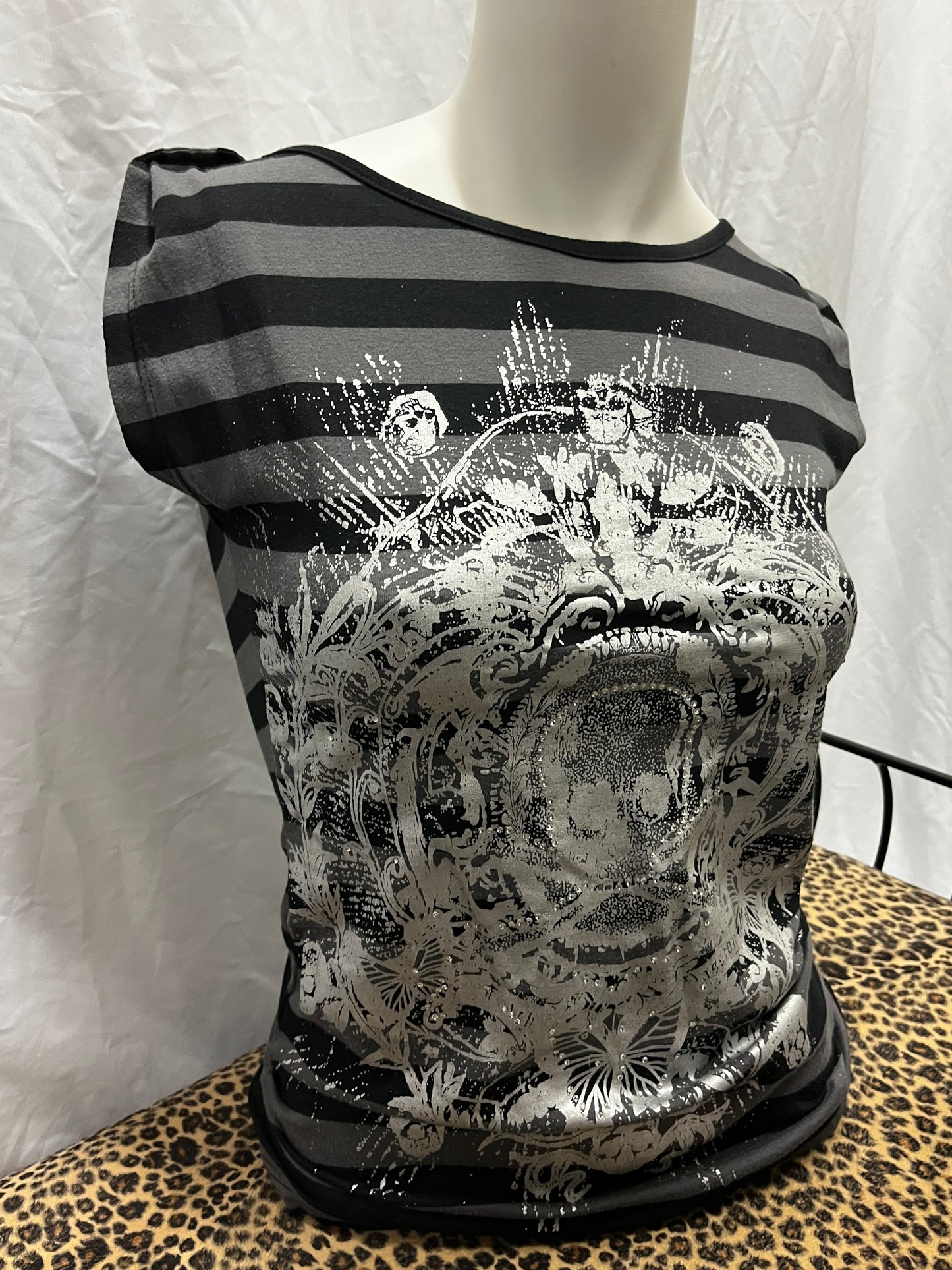 S - Streetwear Society Y2K Stripe Graphic Top