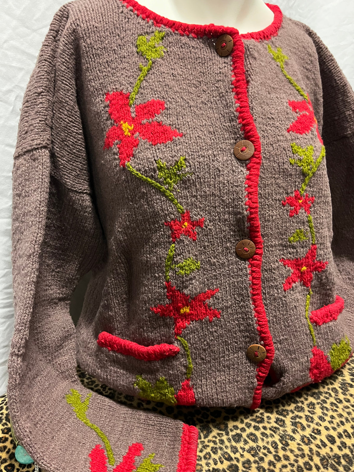 M/L - Altifibers Alpaca Wool Flower Sweater