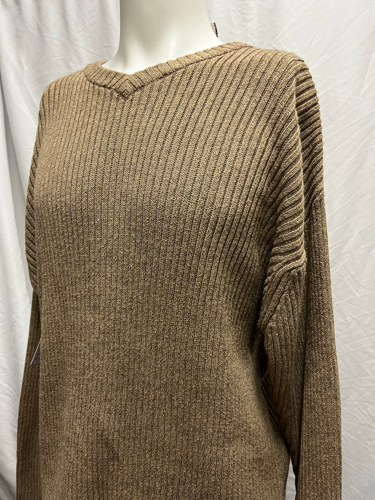 L - Northern Elements 90s Beige Ribbed Knit Sweater