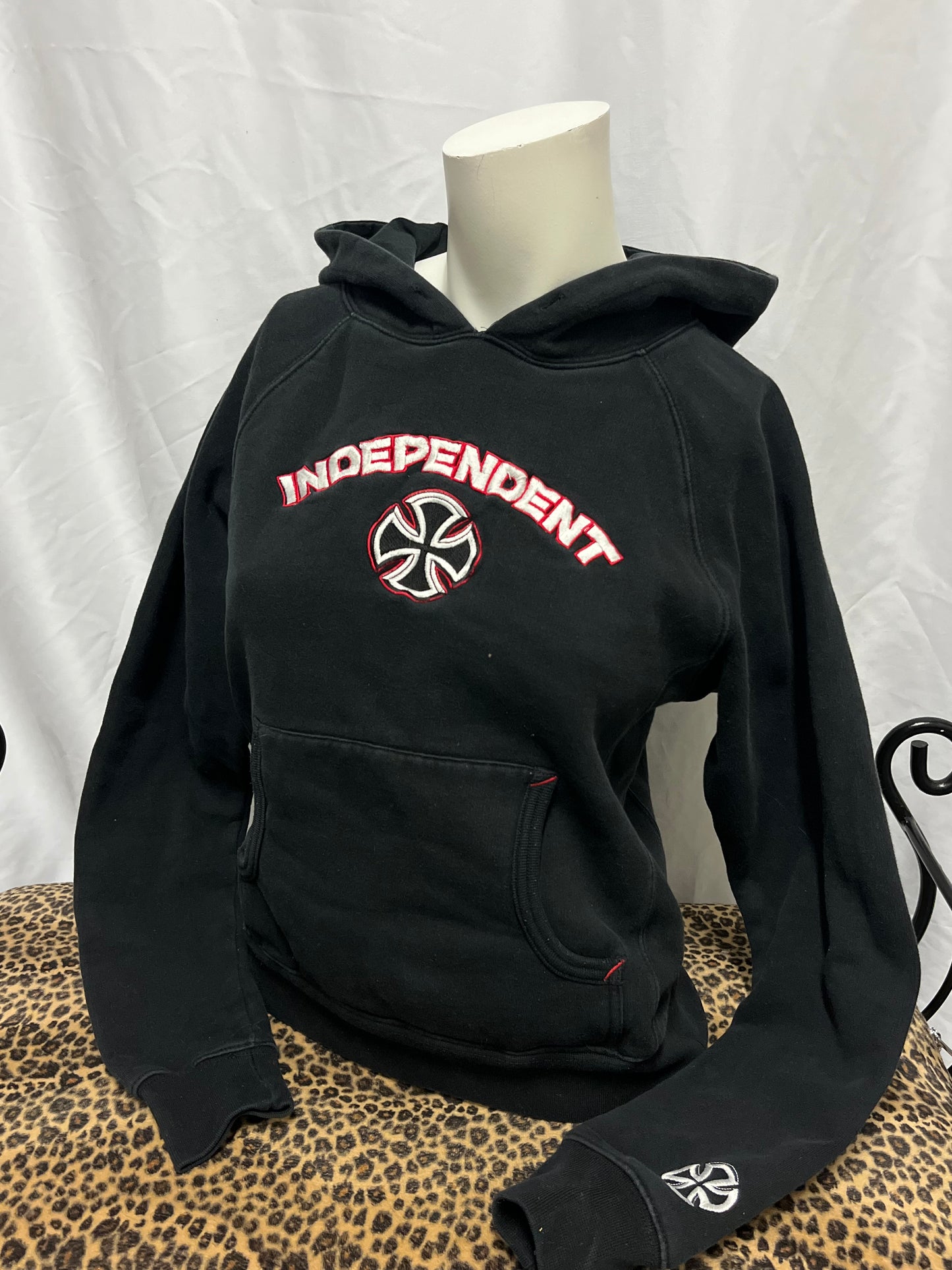 M - Independent Trucks Black Skate Hoodie