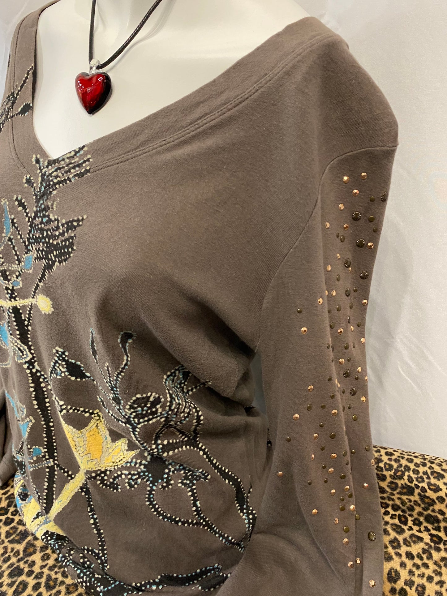 L - XCVI 2000s Studs Graphic Top