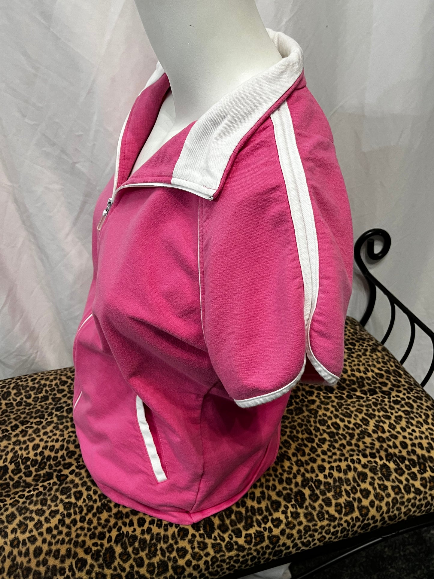 M/L - Pink 2000s Sport Zip Short Sleeve Sweatshirt