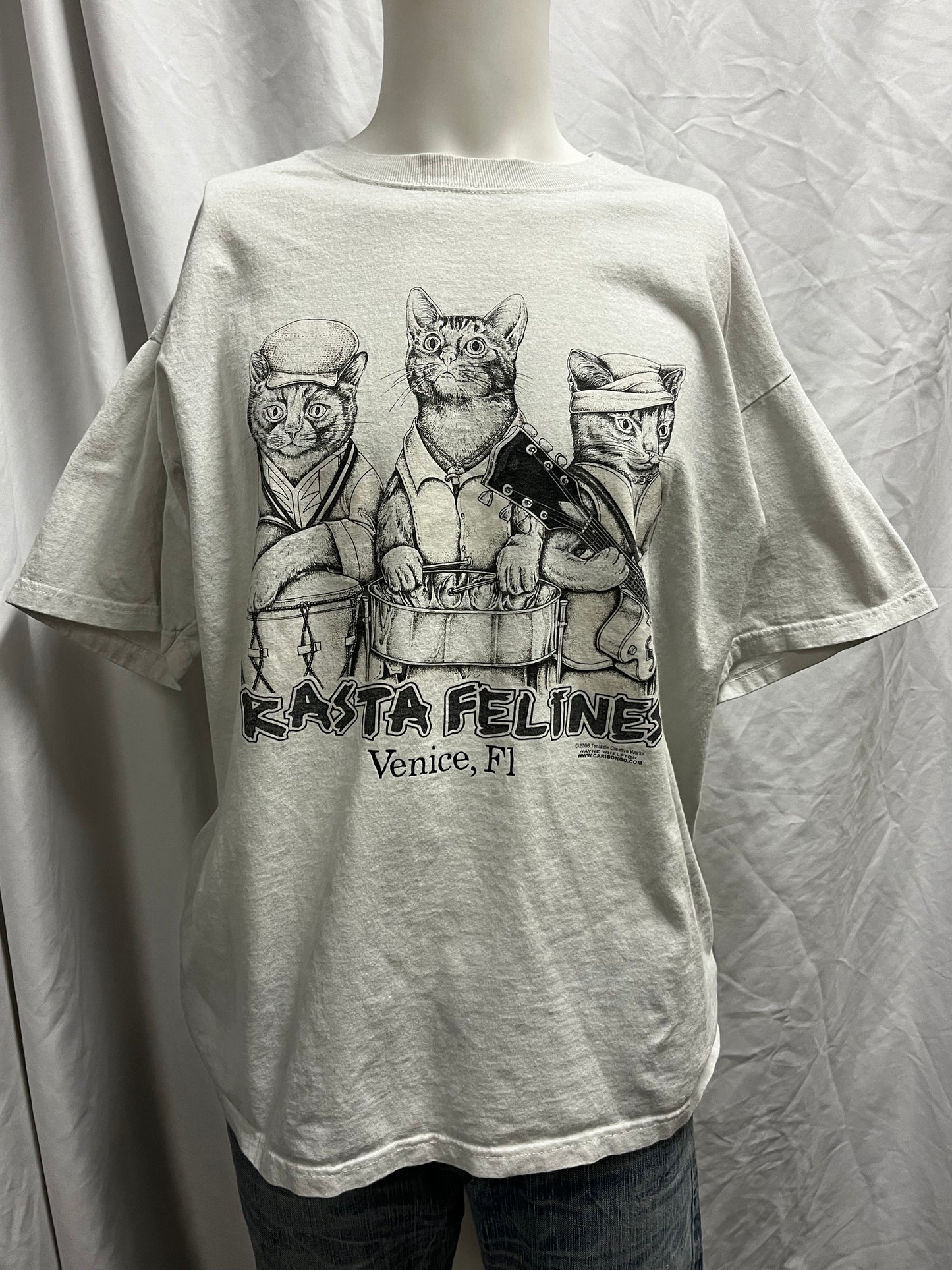 XL - Fiesta Cats 2006 Graphic Tee