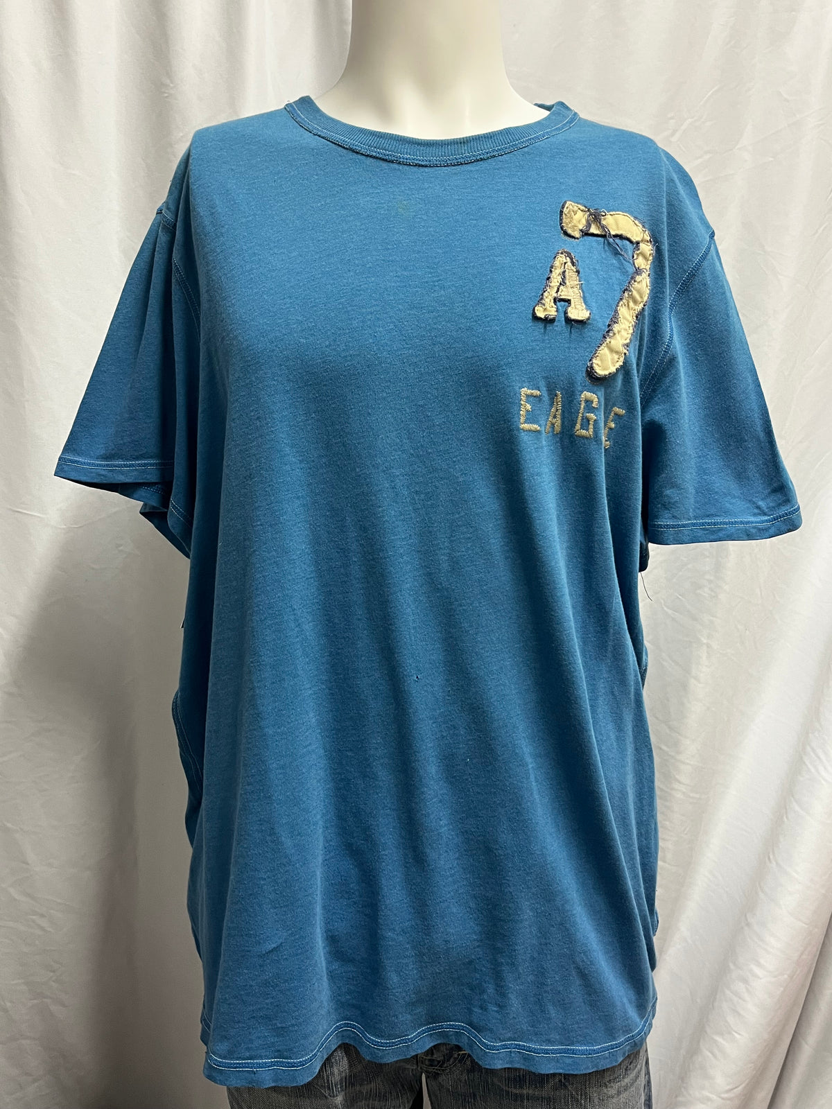 XXL - American Eagle Y2K Blue Applique Tee