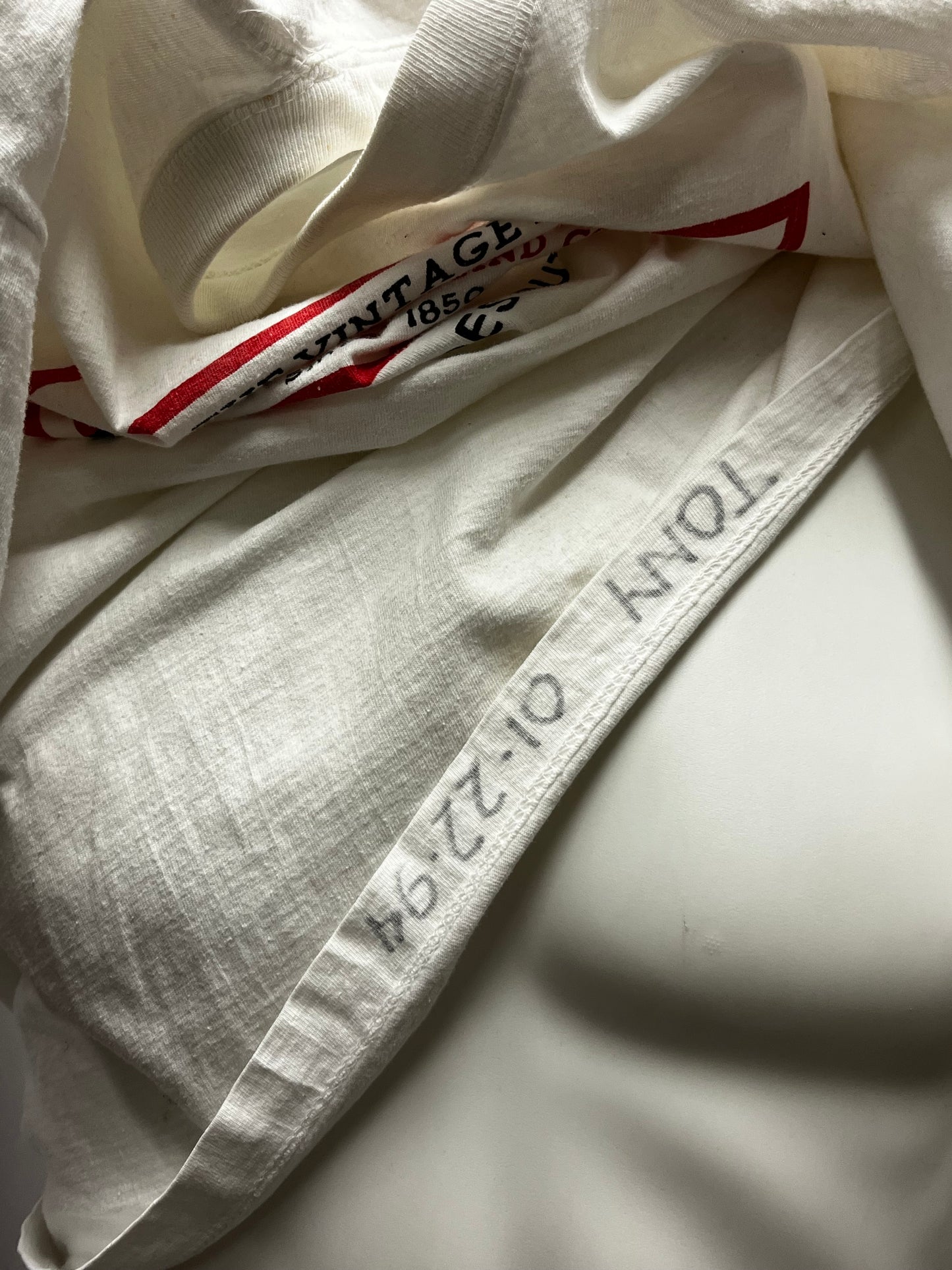 M/L - Levi's Vintage Graphic White Tee