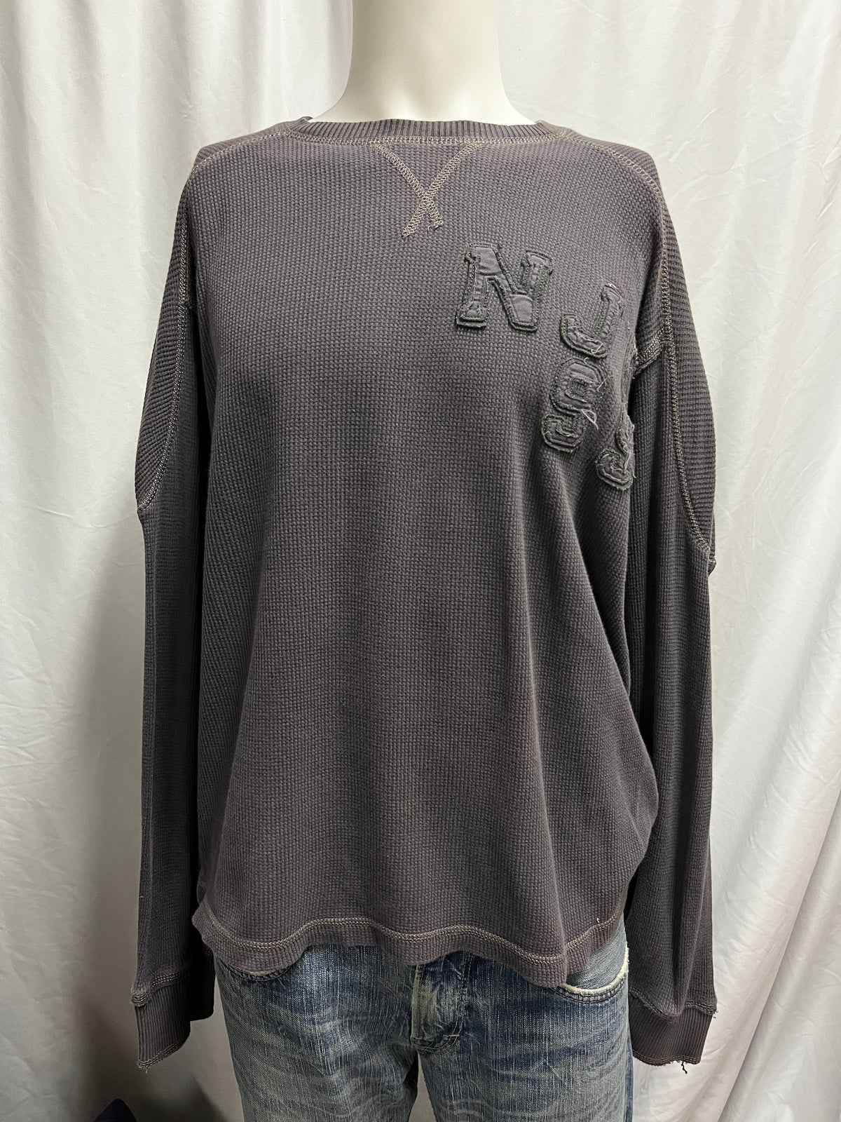 M - Nautica Jeans Y2K Grey Applique Thermal