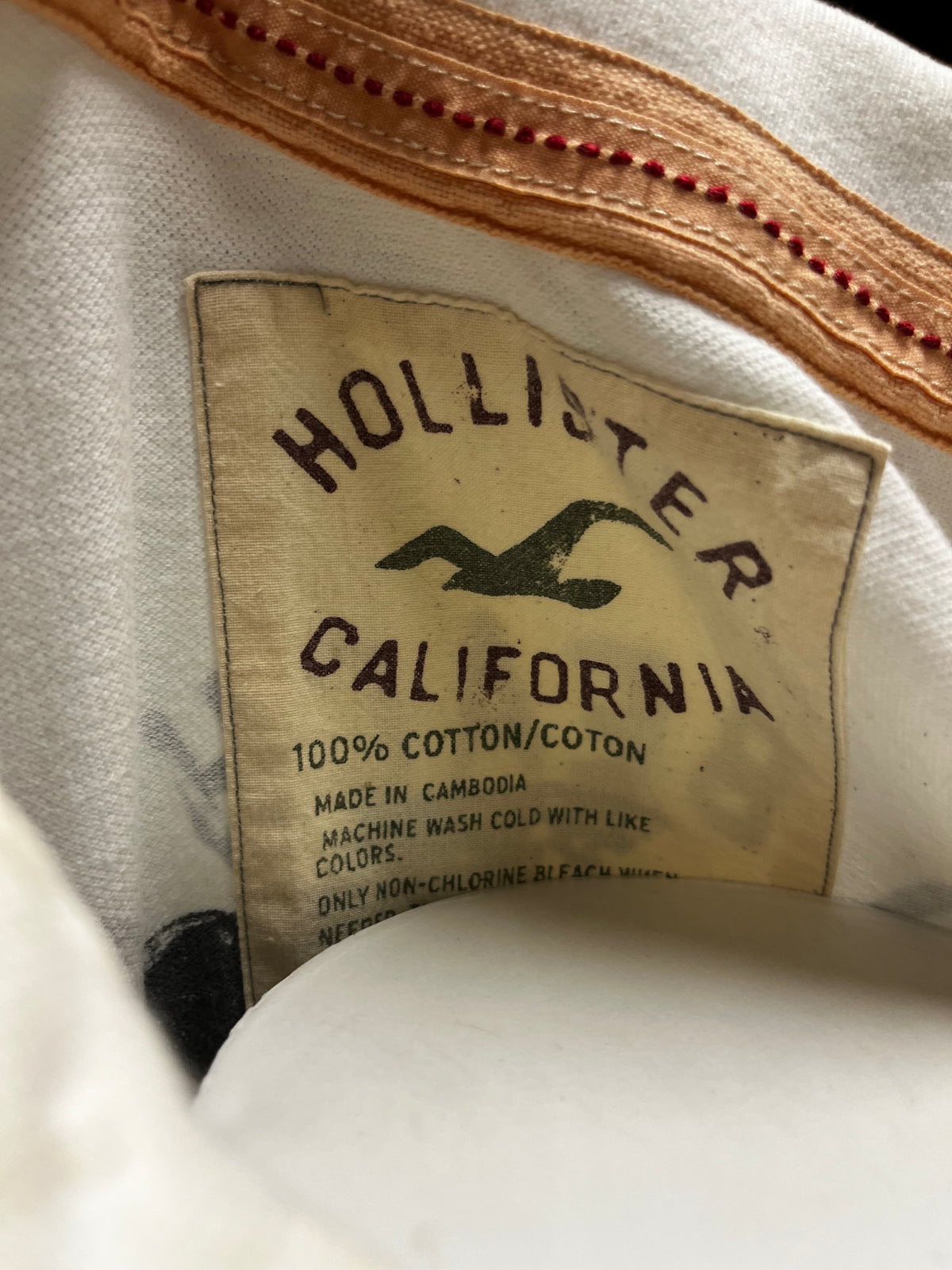 L - Hollister Y2K Applique + Back Hit Polo Tee