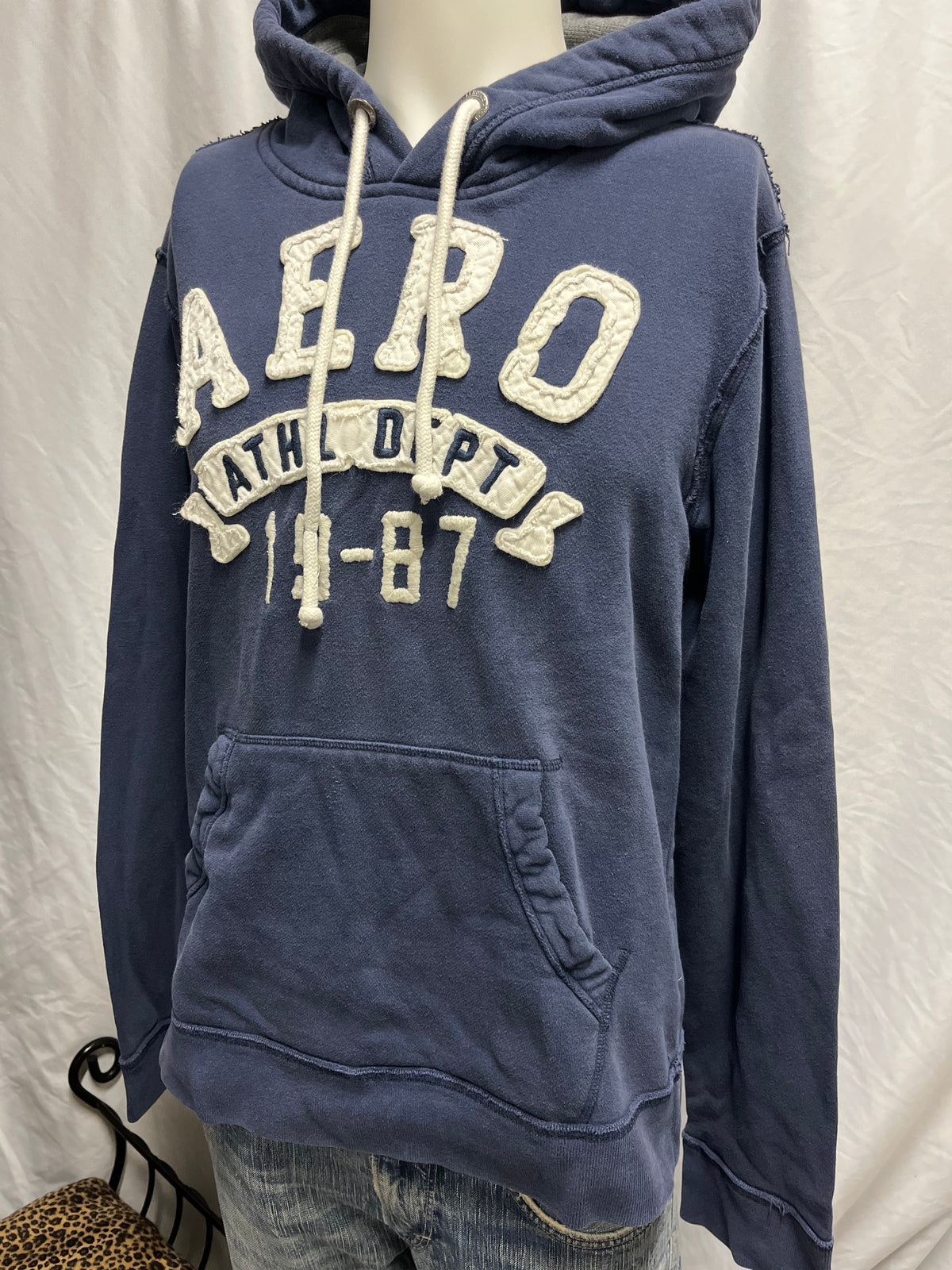 L - Aeropostale 2010s Applique Heavy Hoodie