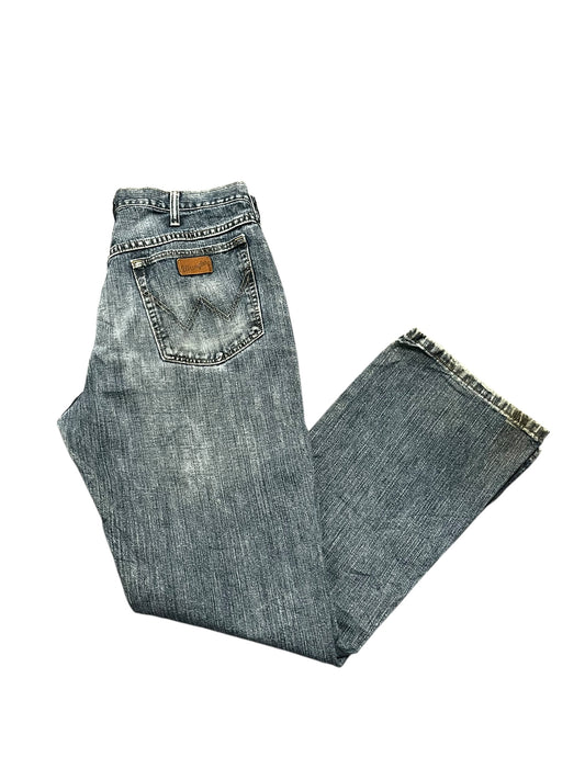 33 x 32" - Wrangler Men's Wide Bootcut Jean
