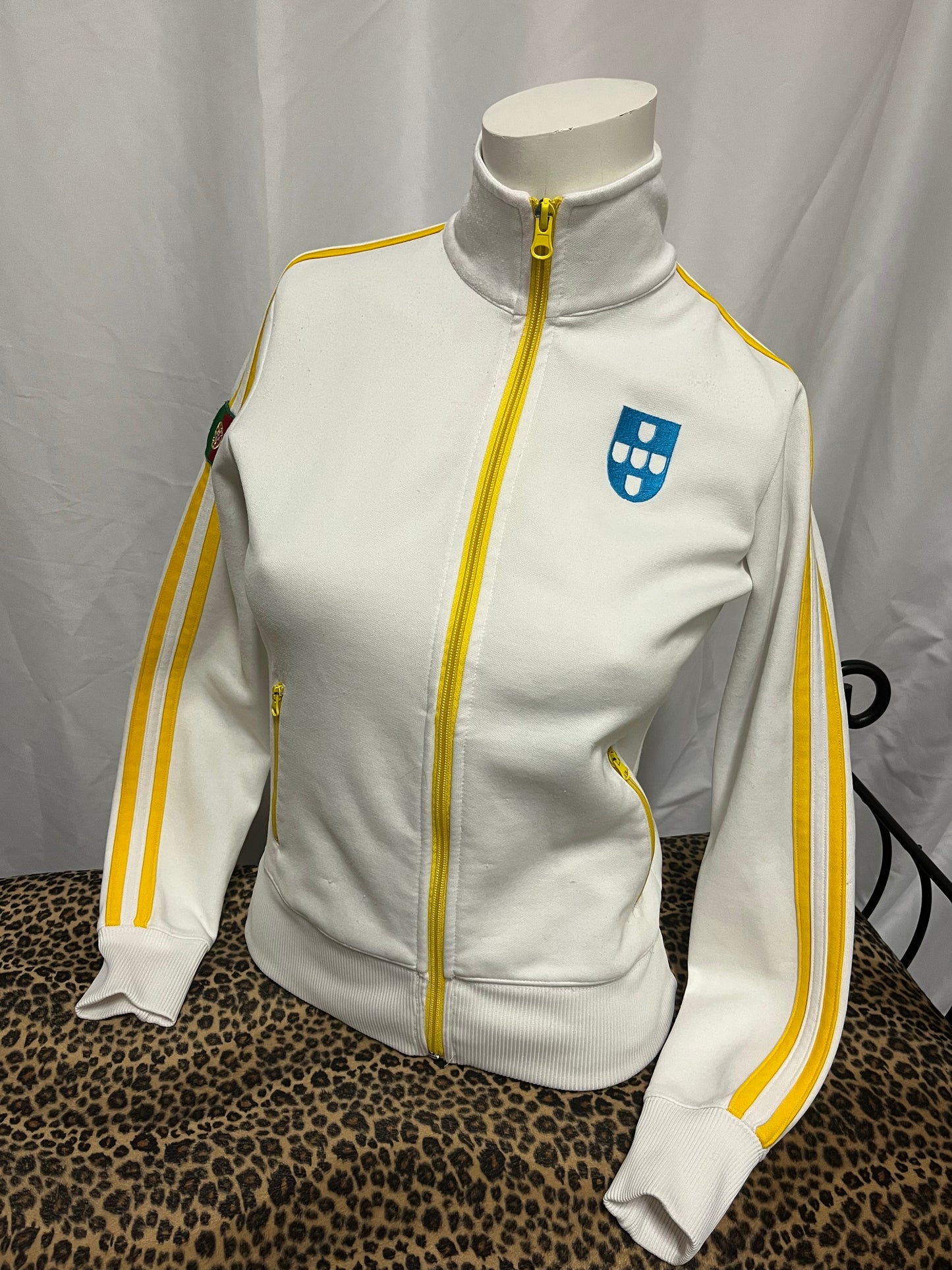 XS - Portugal 2000s Lightweight Track Jacket