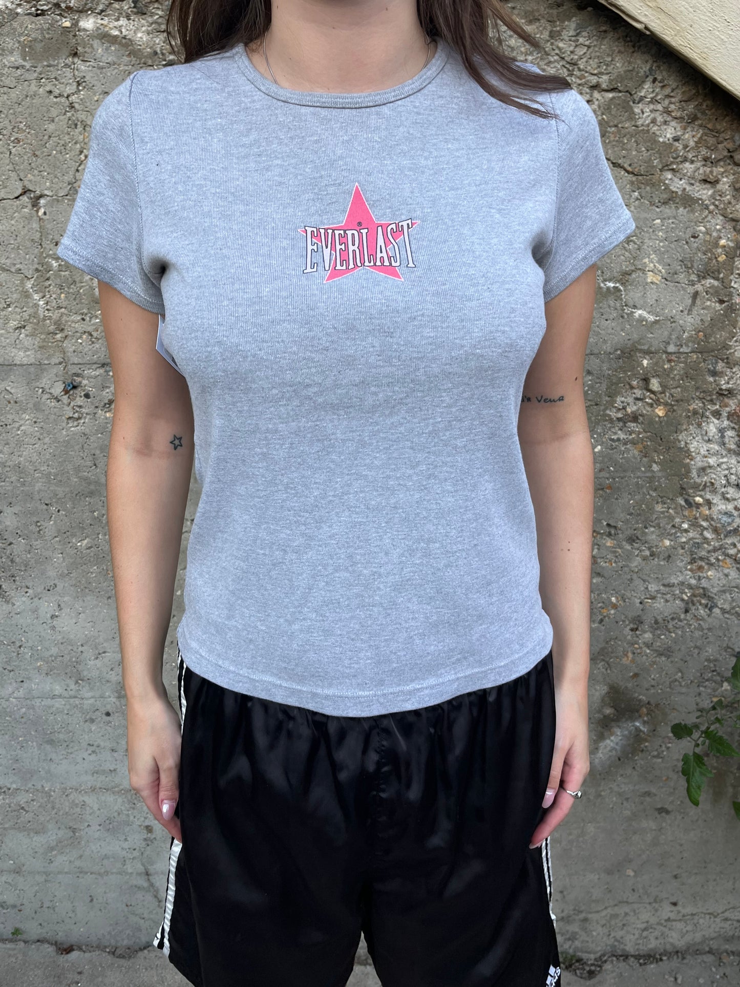 L - Everlast Star Y2K Baby Tee