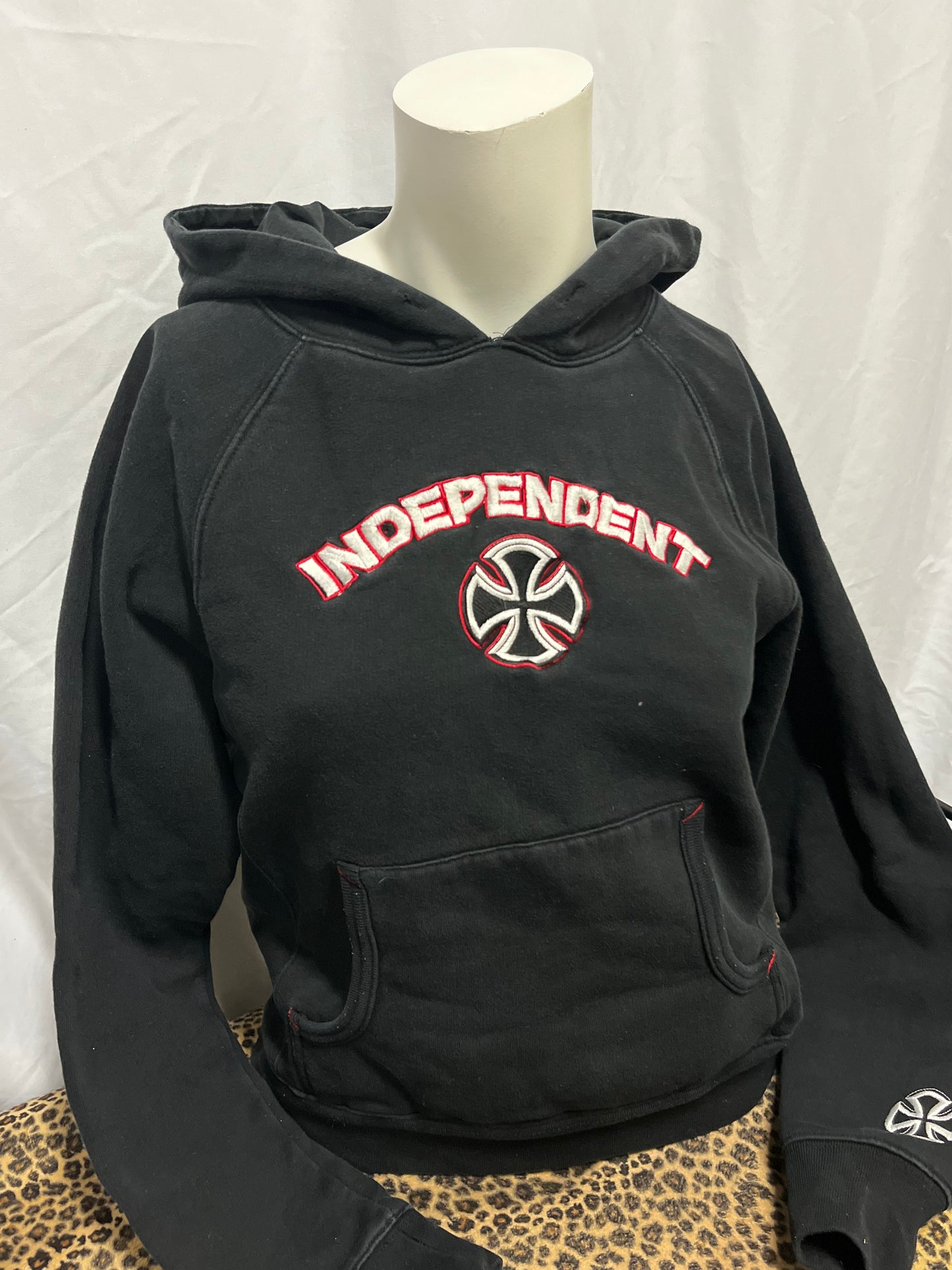 M - Independent Trucks Black Skate Hoodie