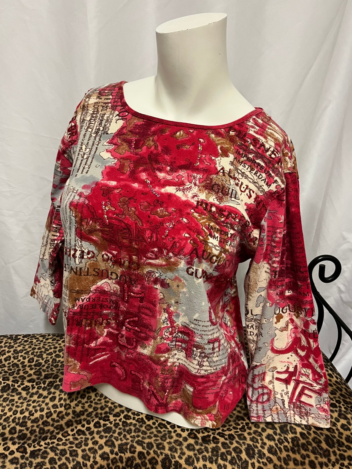 M - Passports AOP Pink Sequin Graphic Top