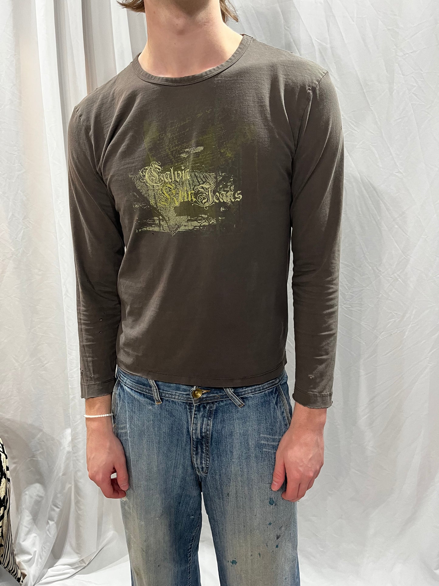 M/L - Calvin Klein Jeans Graphic Long Sleeve