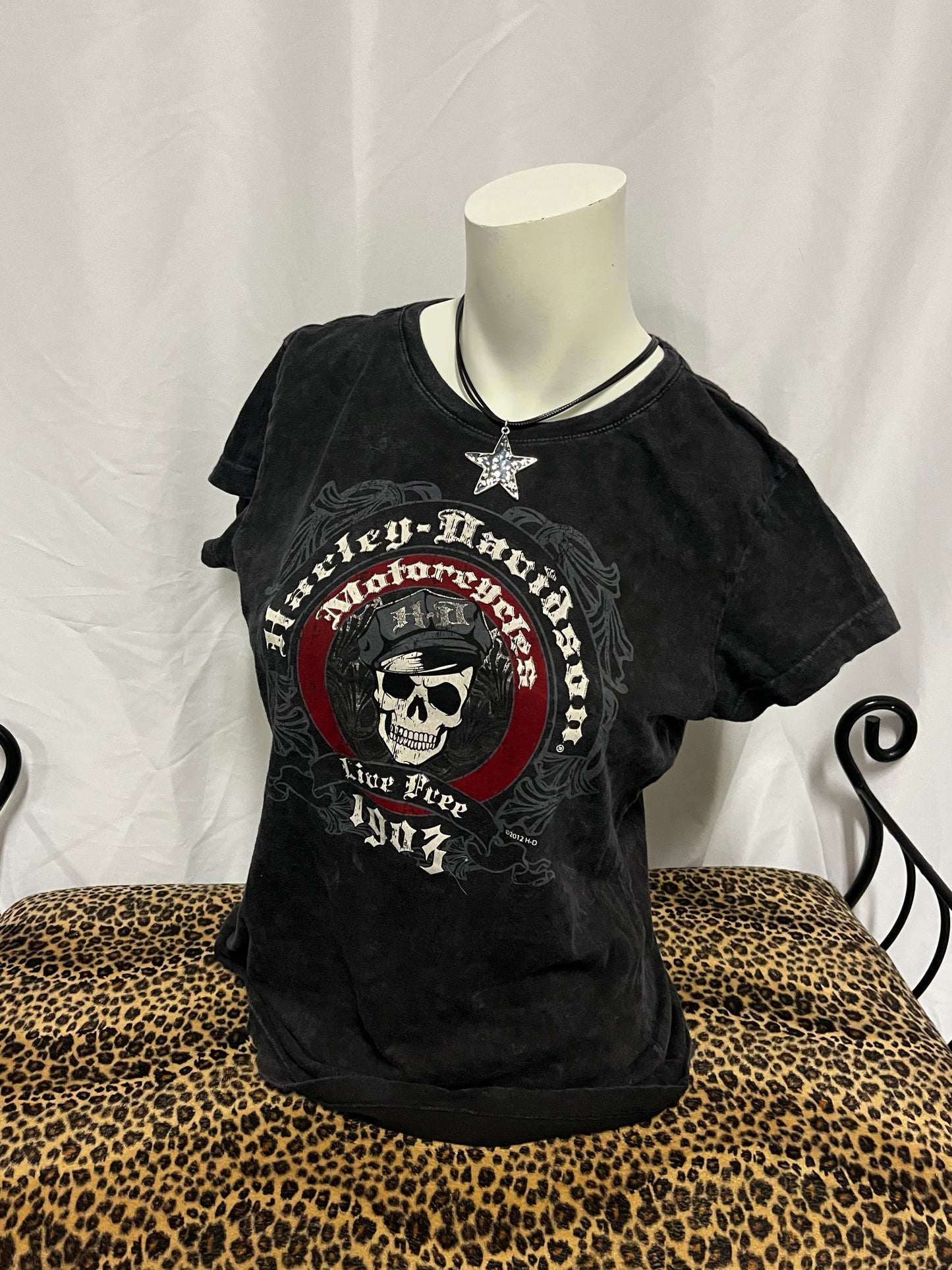 L - Harley Davidson Skull Graphic Top