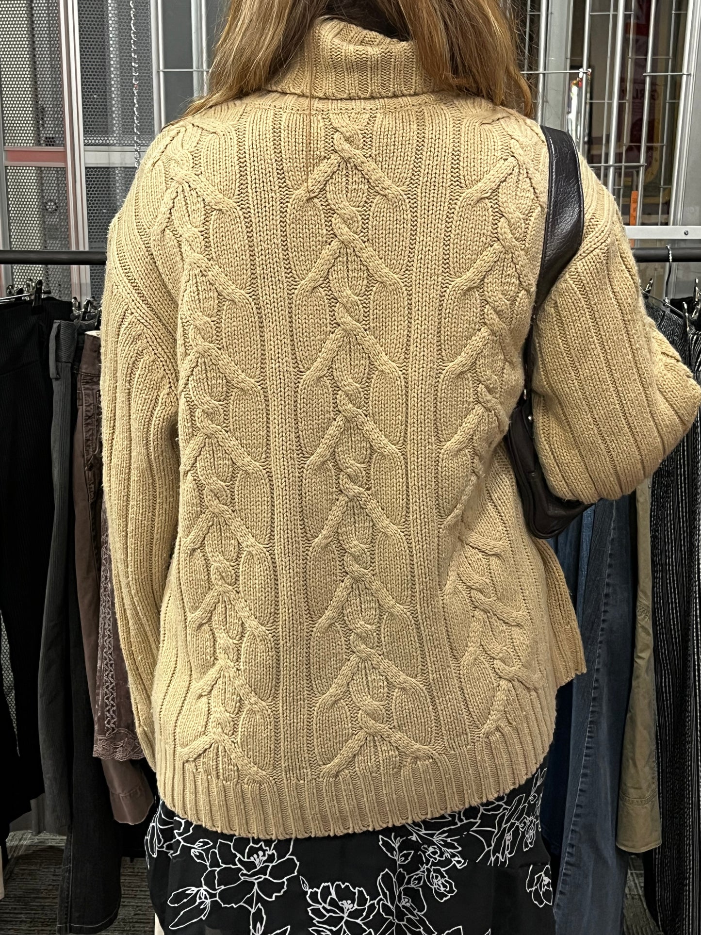 L/XL - Retreat 90s Knit Sweater