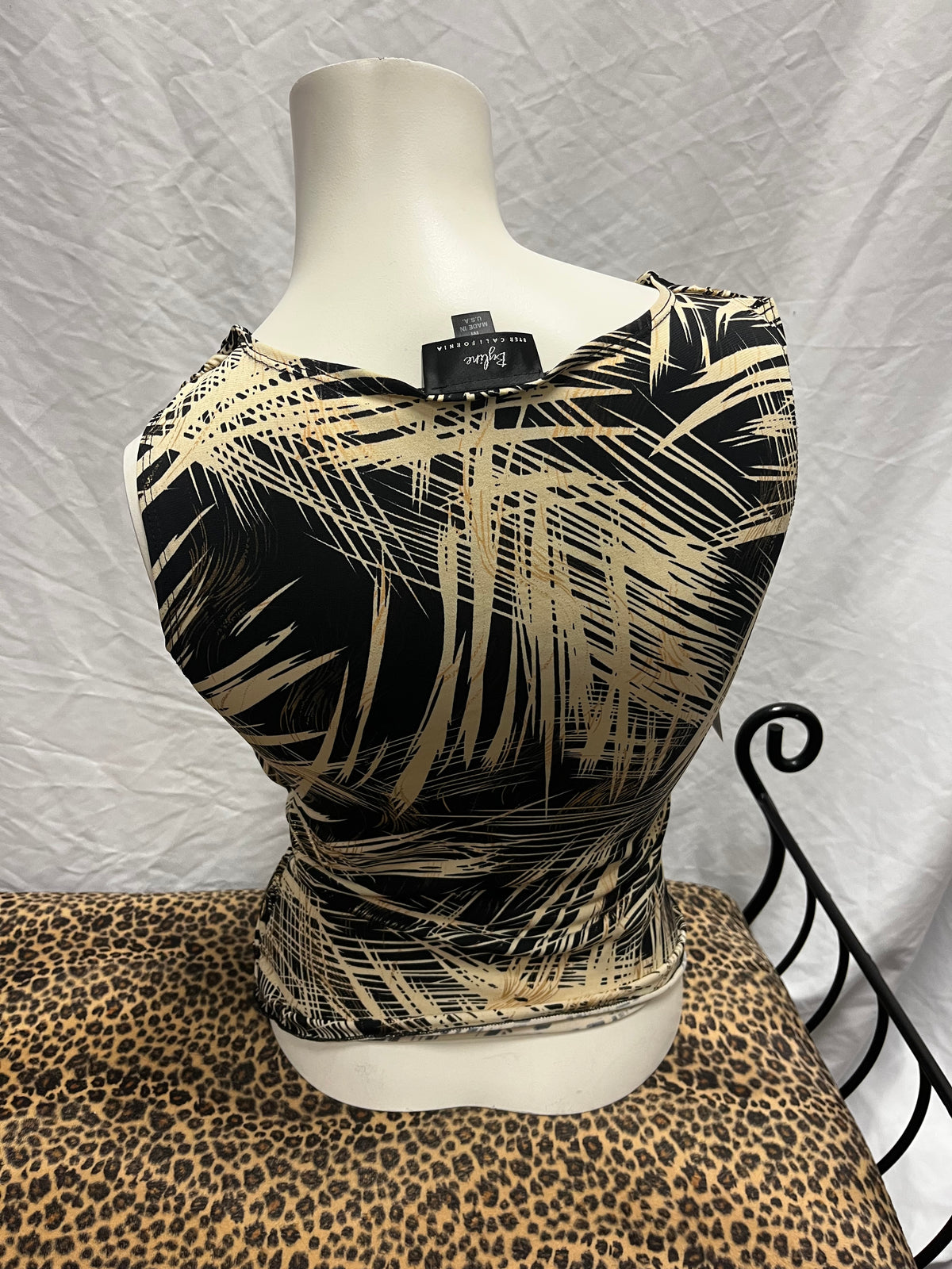 M - Byline Y2K Ring Detail Club Top