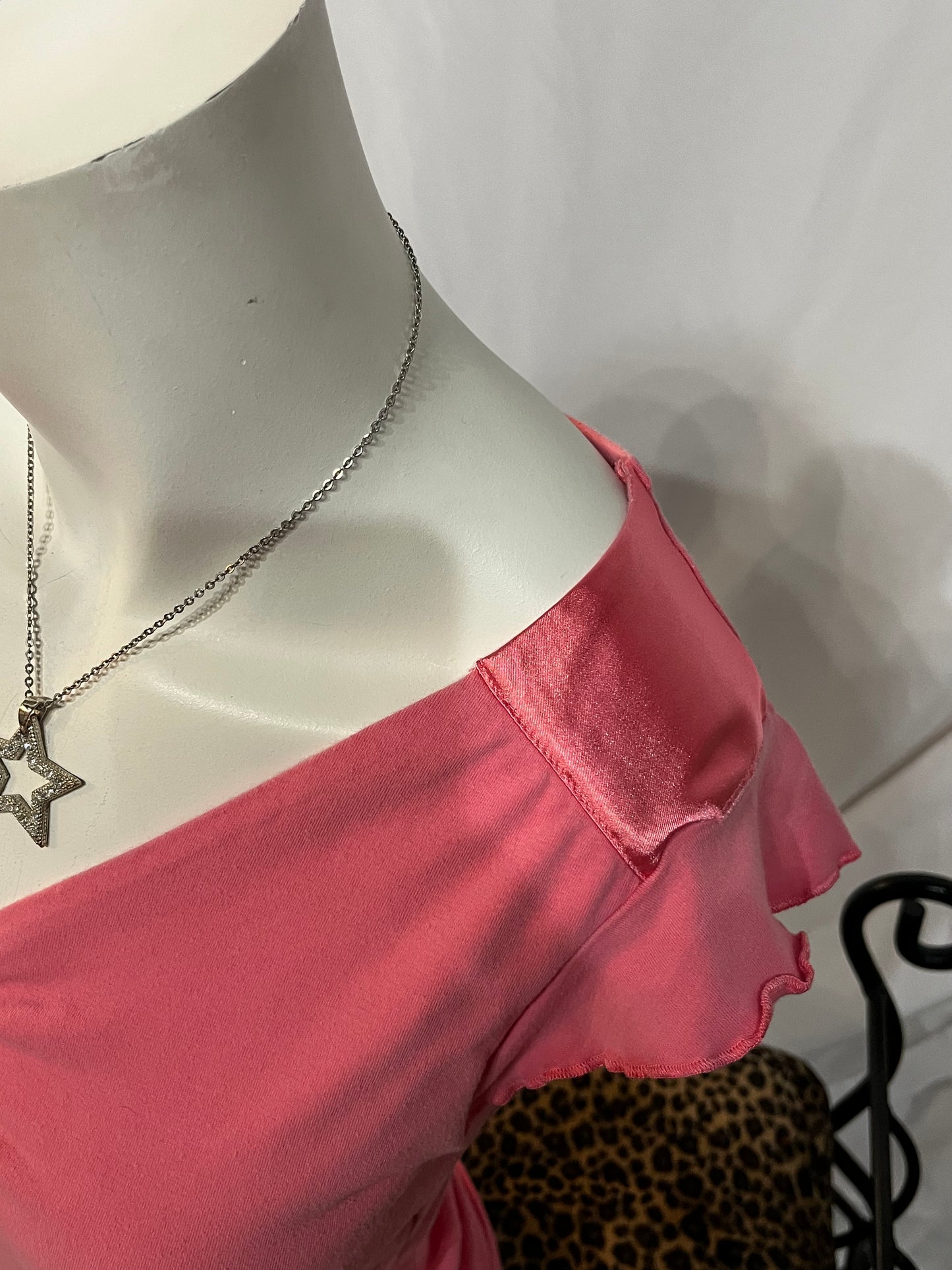 S - 725 Originals Y2K Pink Ruffle Sleeve Top