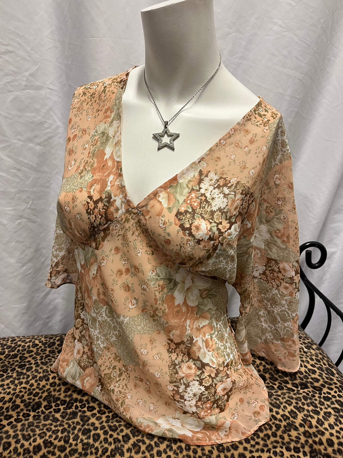 L - Rave Y2K Peach Floral Sheer Tie Blouse