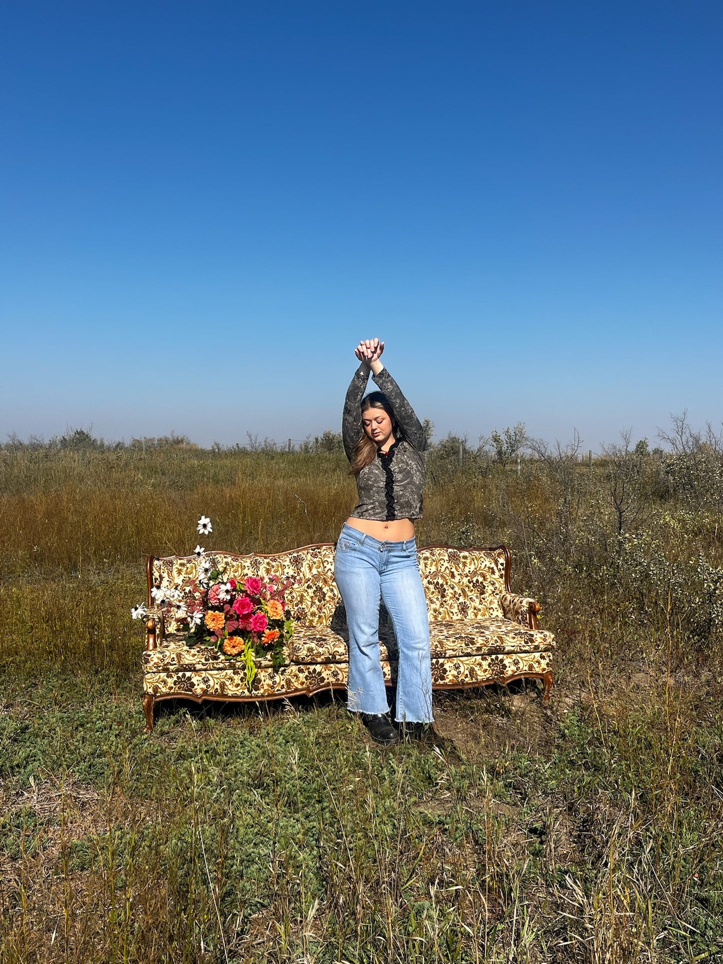 SZ 13 - 725 Y2K Low Rise Flare Jeans