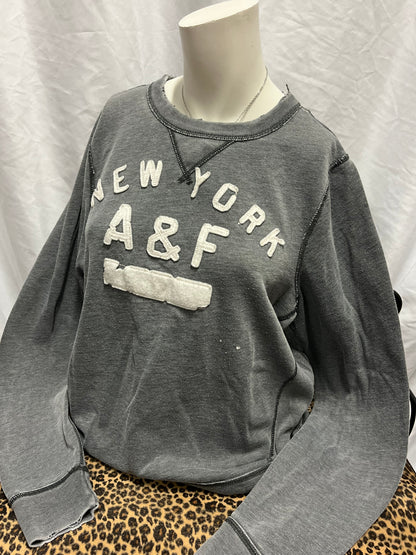 M - Abercombie & Fitch Grey Sweatshirt