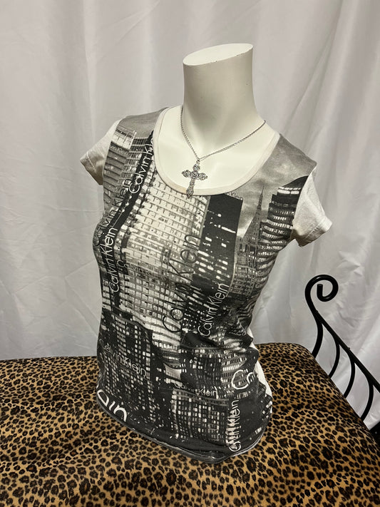 XS - Calvin Klein Cityscape Graphic Top